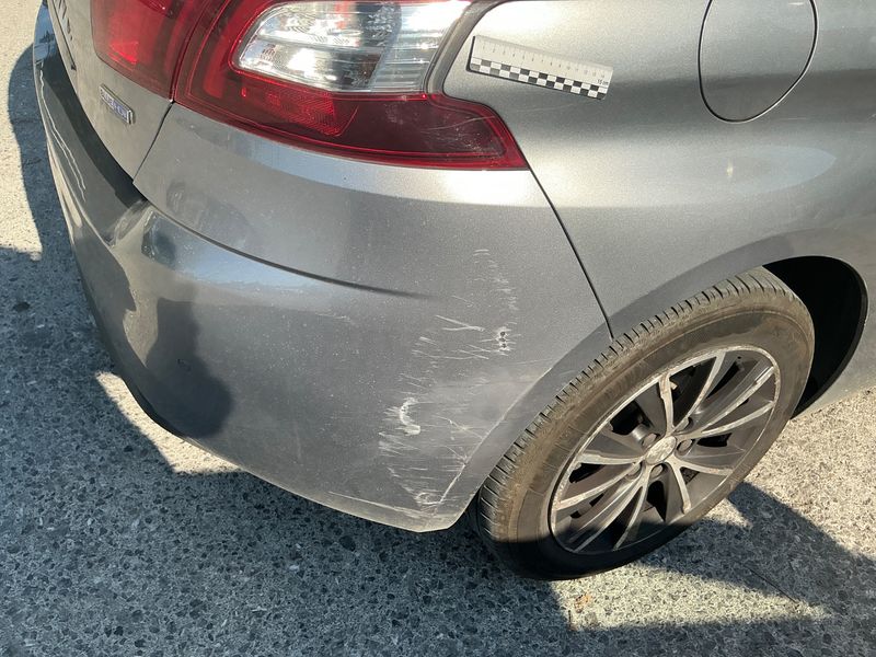 Peugeot 308 1.6 Blue-HDi Allure 2015 – снимка 30