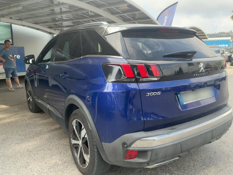 Peugeot 3008 2.0 Blue-HDi GT — zdjęcie 3