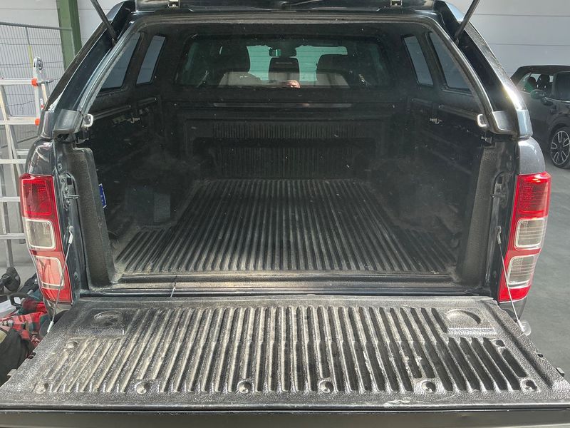 Ford Ranger 2.0 TDCi Doppelkabine 4x4 Wildtrak — zdjęcie 10