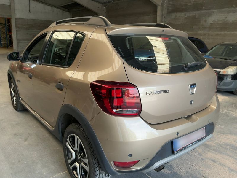 Dacia Sandero 0.9 TCe Stepway Celebration — zdjęcie 3