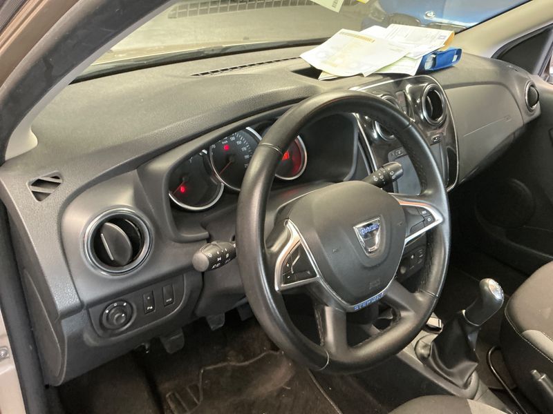 Dacia Sandero 0.9 TCe Stepway Celebration 2018 – снимка 23