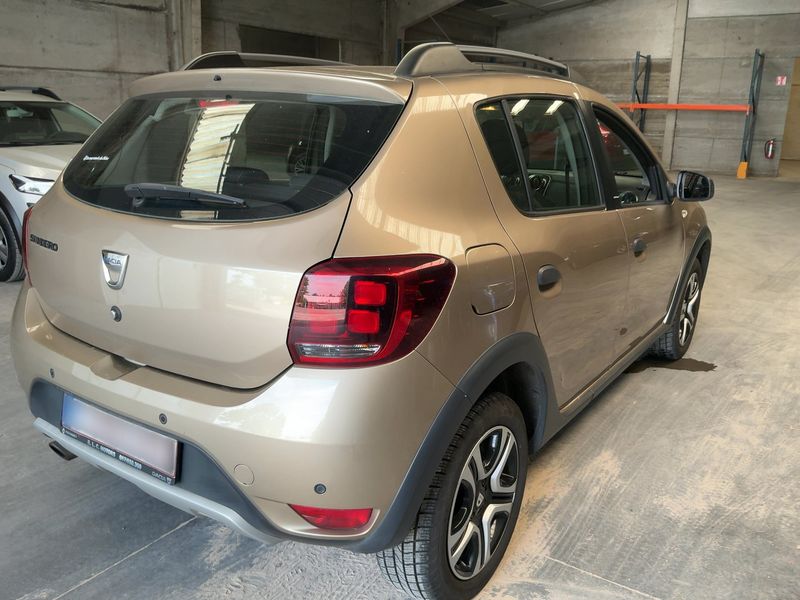 Dacia Sandero 0.9 TCe Stepway Celebration — zdjęcie 6