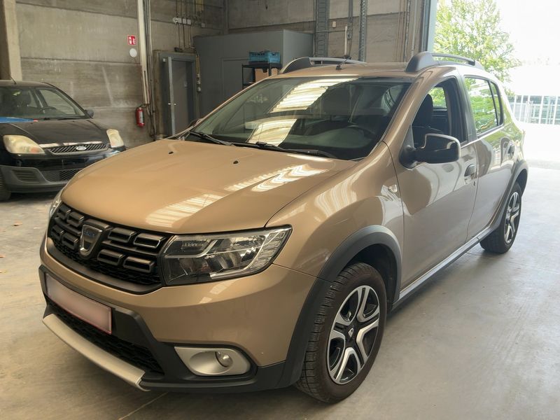 Dacia Sandero 0.9 TCe Stepway Celebration — zdjęcie 2