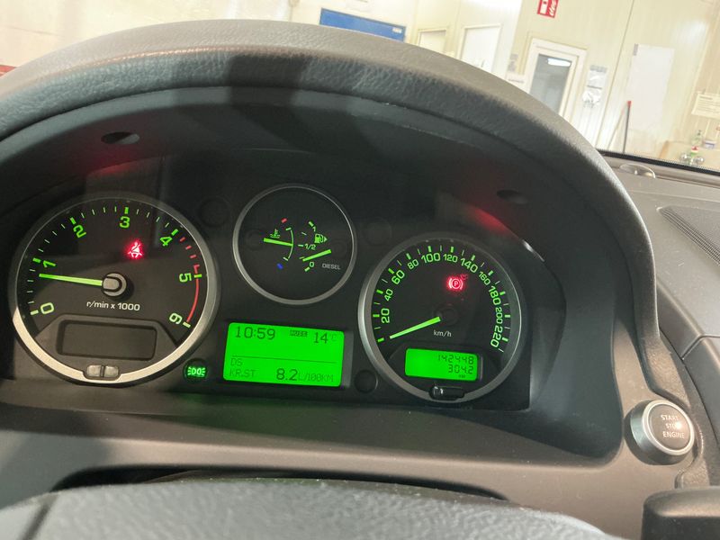 Land Rover Freelander 2.2 Td4 S — zdjęcie 13