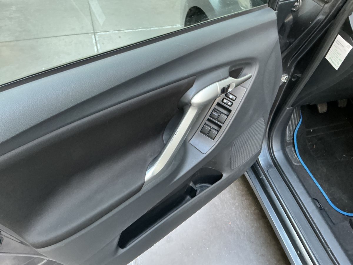Toyota Verso 2012 — photo 27
