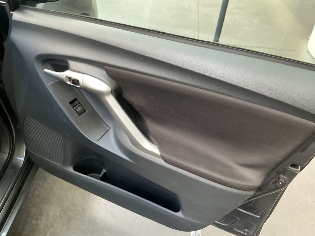Toyota Verso 2012 — photo 26