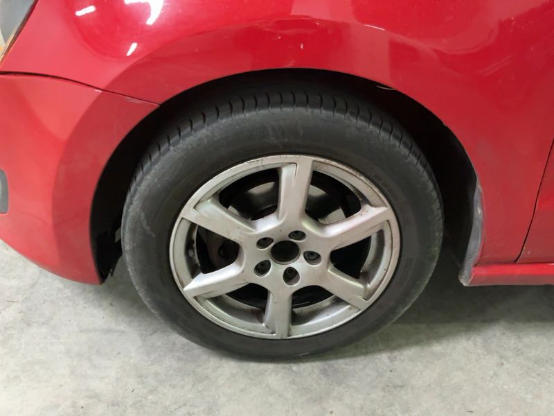 Volkswagen Polo 1.6 TDI Advance 2011 – снимка 3