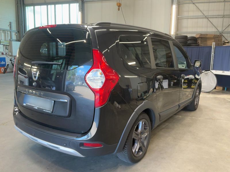 Dacia Lodgy 1.2 TCe Stepway Celebration 2017 – снимка 8