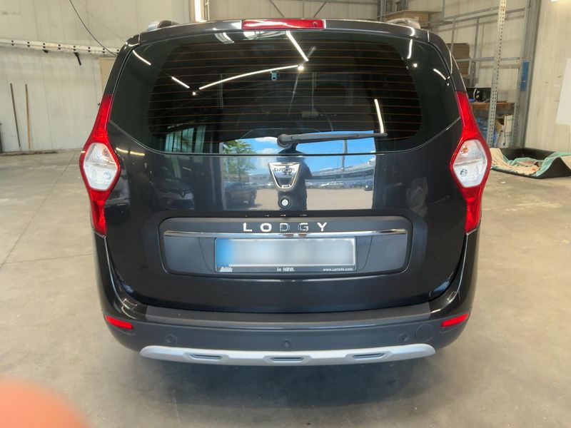 Dacia Lodgy 1.2 TCe Stepway Celebration 2017 – снимка 7