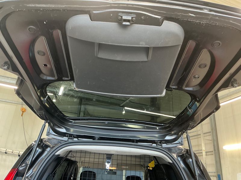 Dacia Lodgy 1.2 TCe Stepway Celebration 2017 – снимка 30