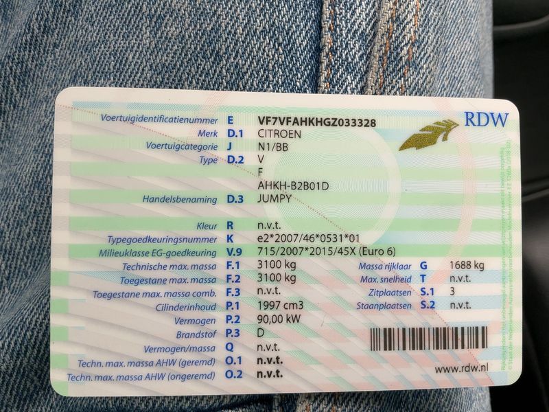 Citroen Jumpy 2.0 Blue-HDi Business M — zdjęcie 15