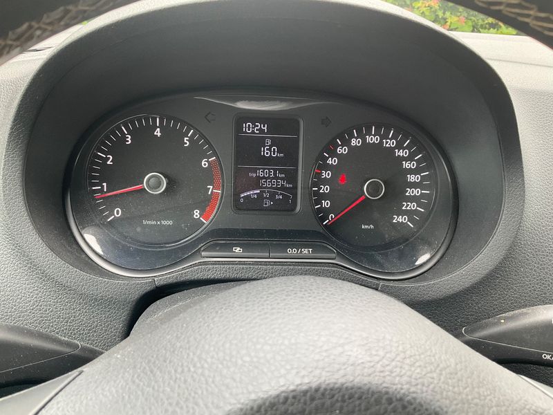 Volkswagen Polo 1.4 FSI Match — zdjęcie 13