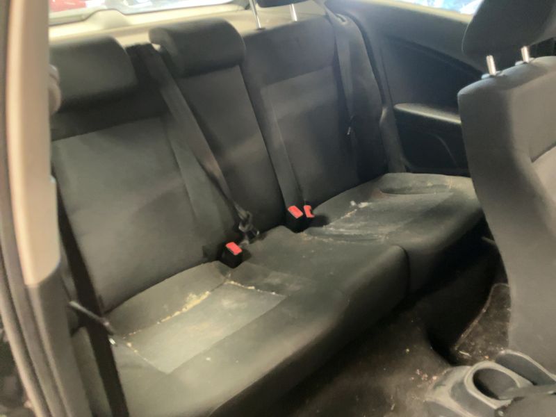 Volkswagen Polo 1.6 TDI Style 2011 – снимка 19