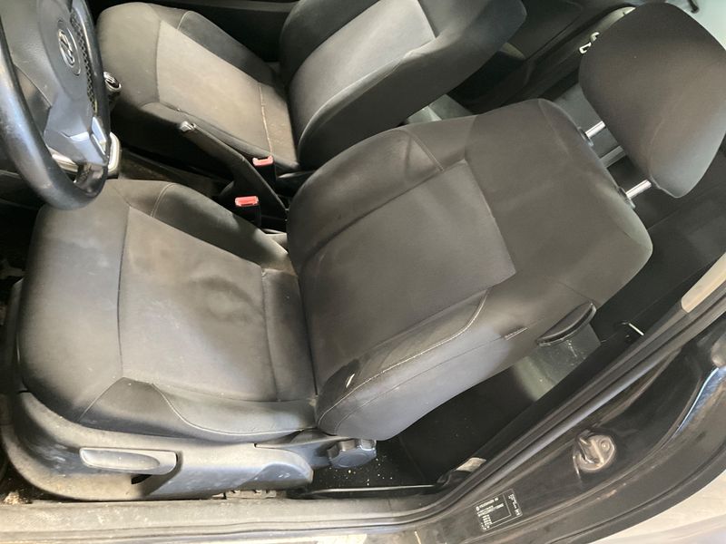 Volkswagen Polo 1.6 TDI Style 2011 – снимка 26