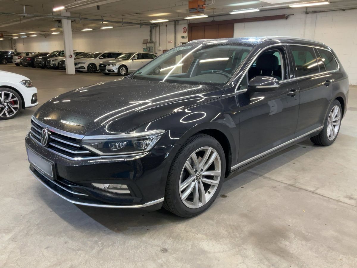 Volkswagen Passat 2022 — photo 1