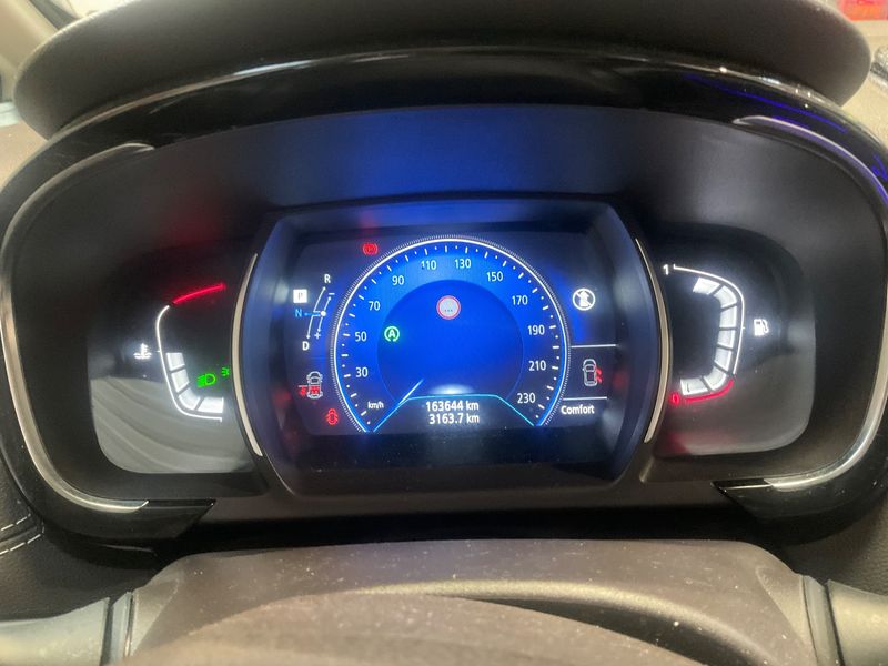 Renault Espace 1.6 dCi Energy Initiale Paris 2015 – снимка 18