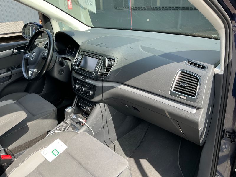 Volkswagen Sharan 2.0 TDI Life BlueMotion Tech 2013 – снимка 28