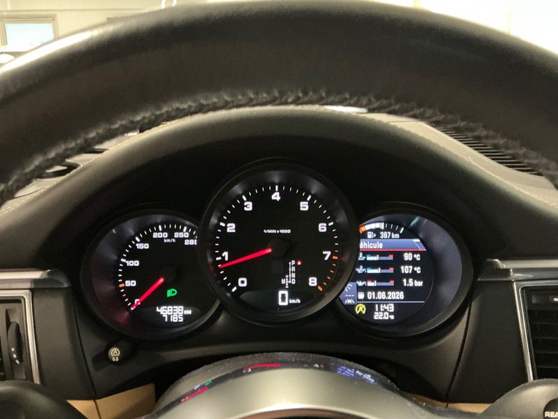 Porsche Macan 2.0 — zdjęcie 13