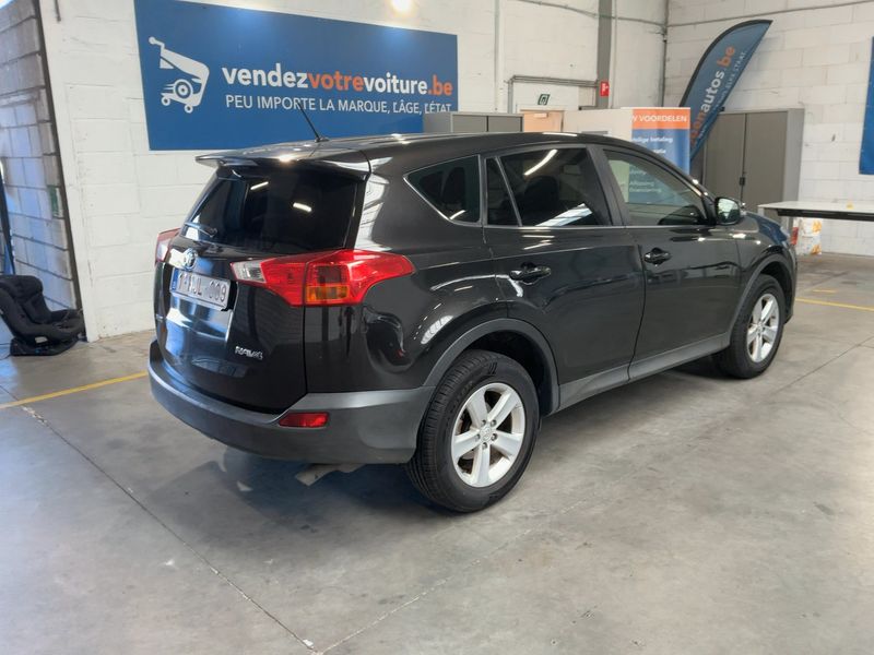 Toyota RAV 4 2.0 D-4D — zdjęcie 6