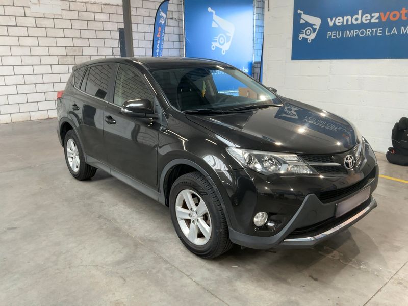 Toyota RAV 4 2.0 D-4D — zdjęcie 8