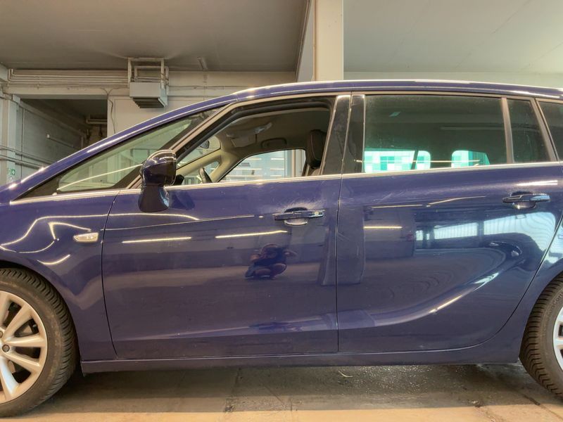 Opel Zafira Tourer 1.4 Turbo Sport — zdjęcie 4