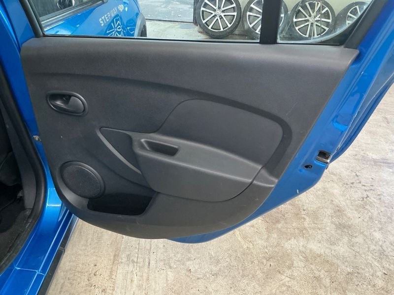 Dacia Sandero 0.9 TCe Stepway Prestige 2014 – снимка 24