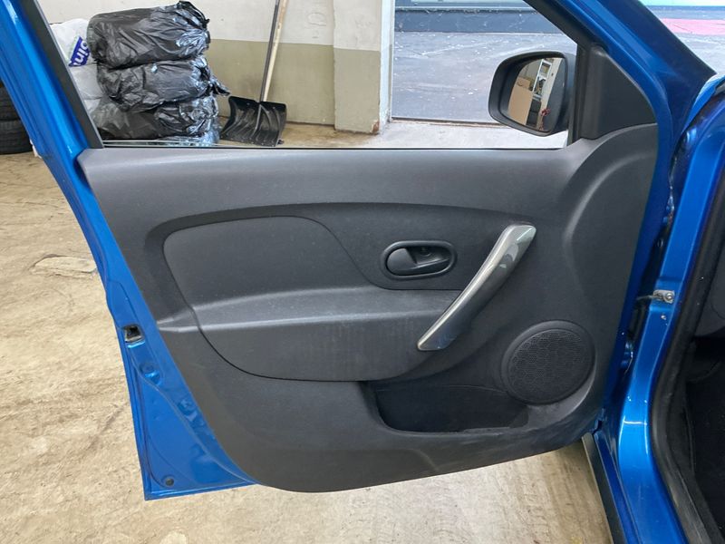 Dacia Sandero 0.9 TCe Stepway Prestige 2014 – снимка 26