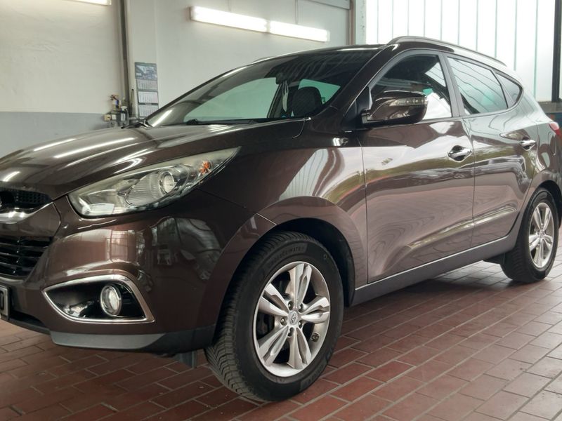 Hyundai ix35 2.0 Premium AWD — zdjęcie 2