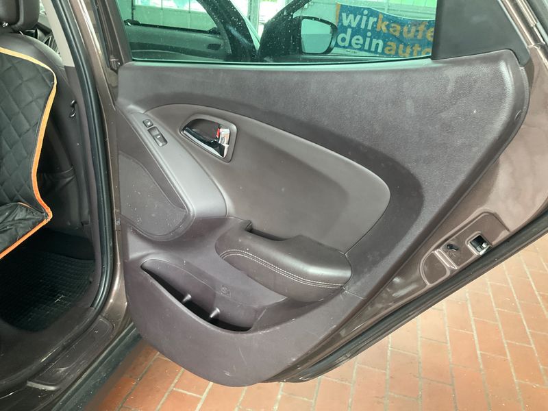 Hyundai ix35 2.0 Premium AWD 2013 – снимка 44