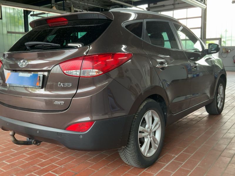 Hyundai ix35 2.0 Premium AWD — zdjęcie 6