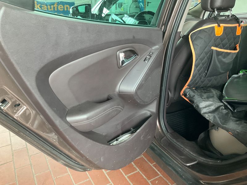 Hyundai ix35 2.0 Premium AWD 2013 – снимка 43