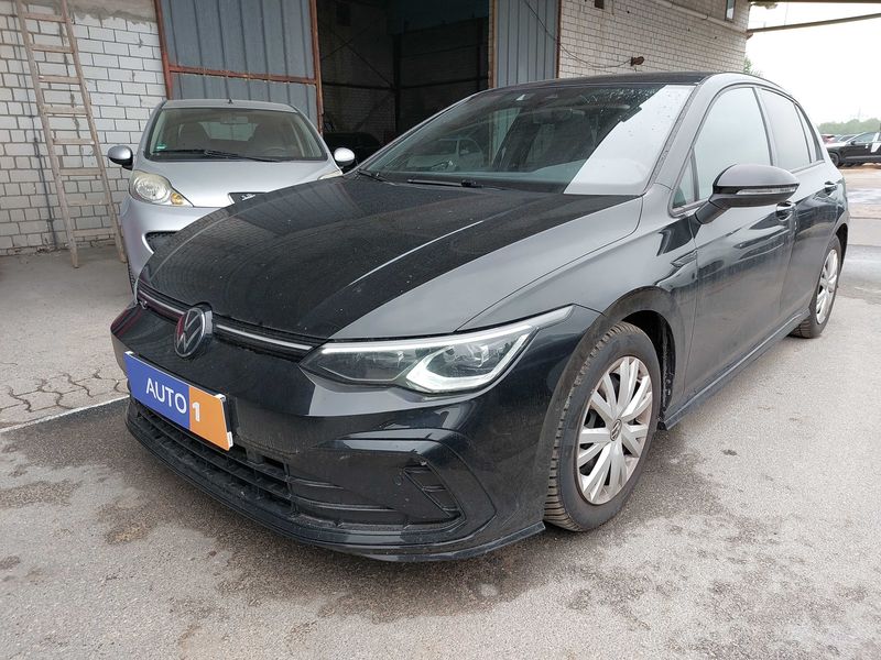 Golf VIII 1.5 eTSI ACT R-Line