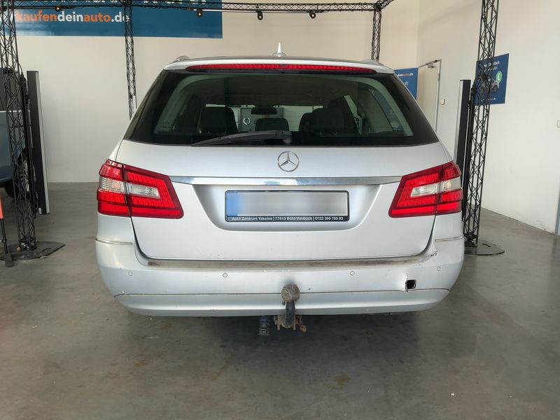 Mercedes-Benz E-Klasse E 220 CDI T BlueEfficiency Elegance 2011 – снимка 7