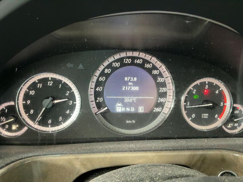 Mercedes-Benz E-Klasse E 220 CDI T BlueEfficiency Elegance 2011 – снимка 18