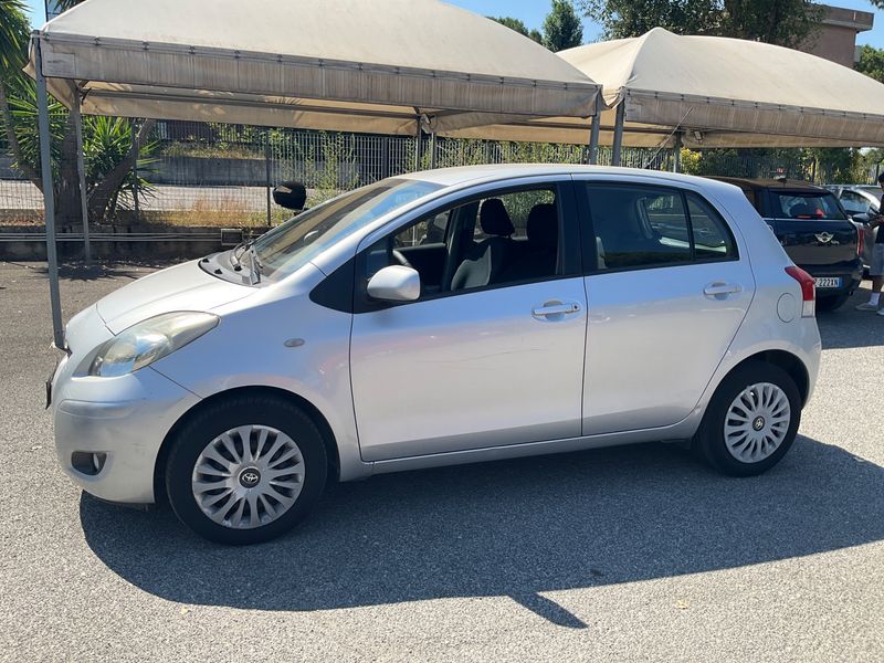 Toyota Yaris 1.0 VVT-i