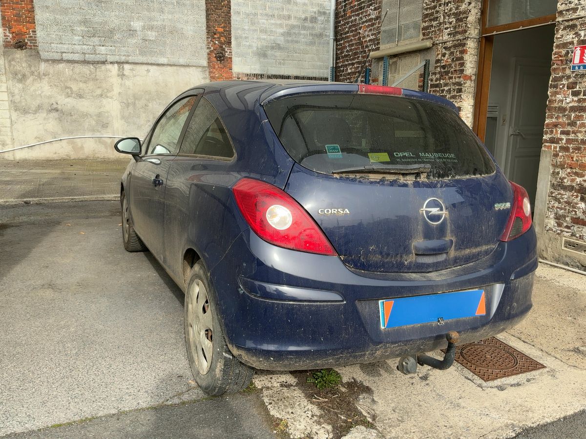 Opel Corsa 2010 — photo 7
