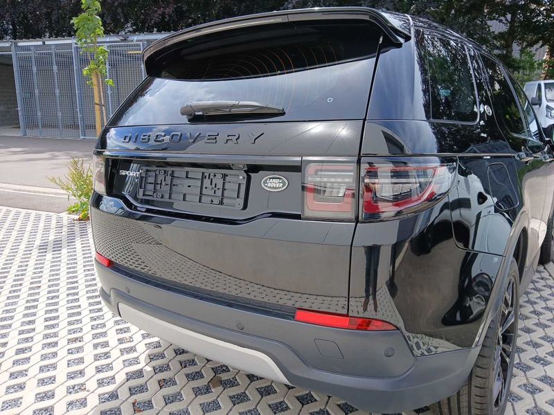 Land Rover Discovery Sport D150 S AWD — zdjęcie 4