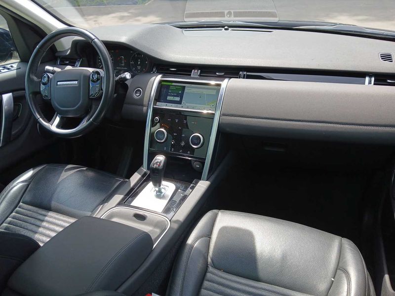 Land Rover Discovery Sport D150 S AWD — zdjęcie 11