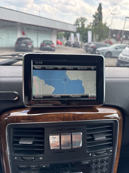 Mercedes-Benz G-Klasse G 63 AMG — zdjęcie 13