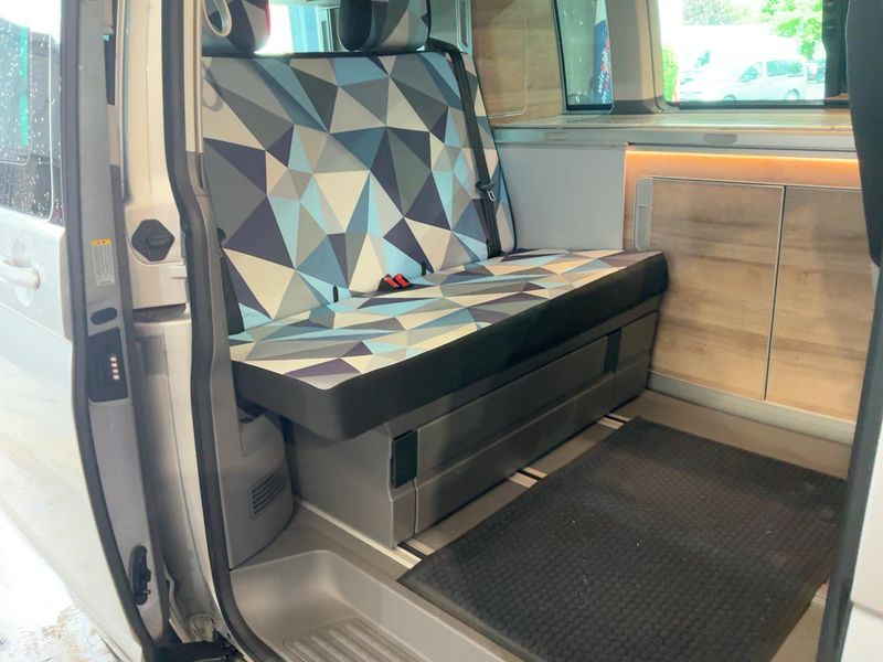 Volkswagen T6 California 2.0 TDI Coast Edition FWD — zdjęcie 14