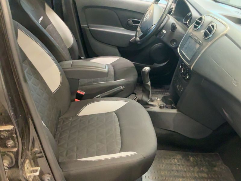 Dacia Sandero 0.9 TCe Stepway Prestige 2015 – снимка 16
