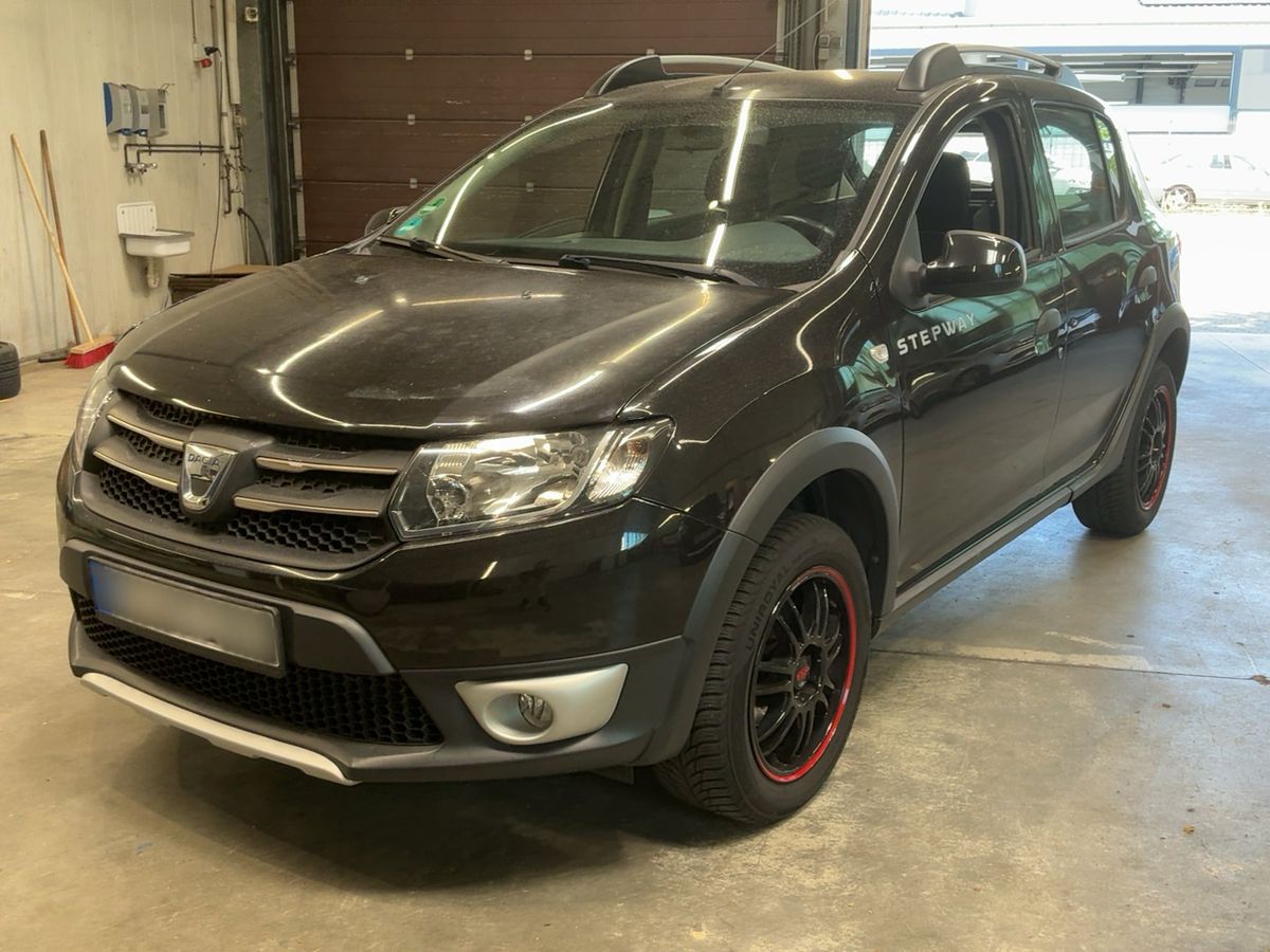 Dacia Sandero 2015 — photo 1