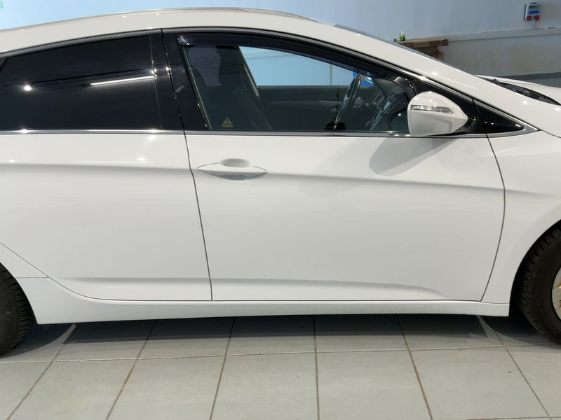 Hyundai i40 1.6 FIFA World Cup Edition — zdjęcie 7