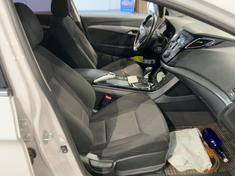 Hyundai i40 1.6 FIFA World Cup Edition — zdjęcie 11