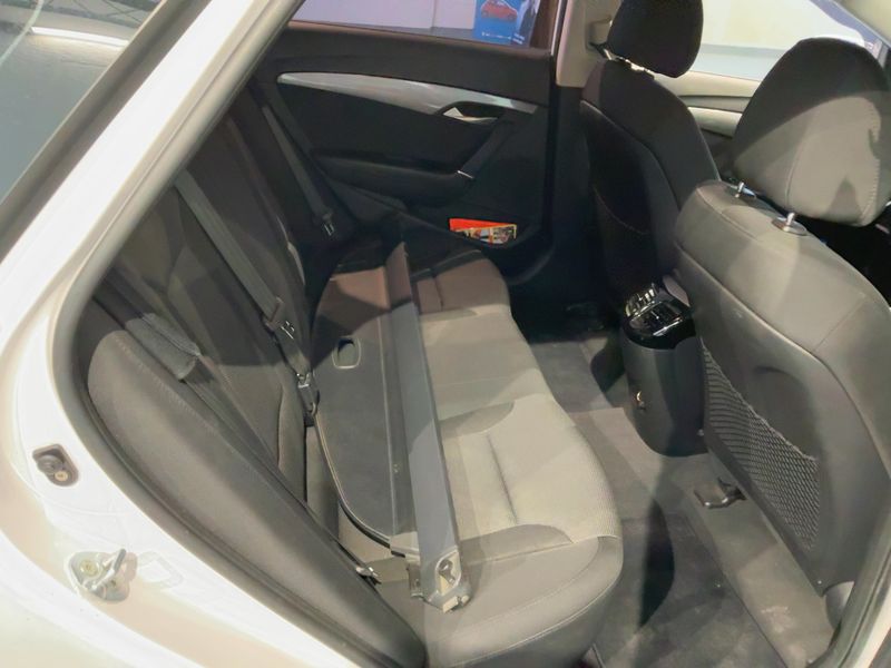 Hyundai i40 1.6 FIFA World Cup Edition — zdjęcie 14