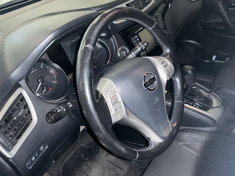 Nissan Qashqai 1.6 dCi Tekna 2016 – снимка 25