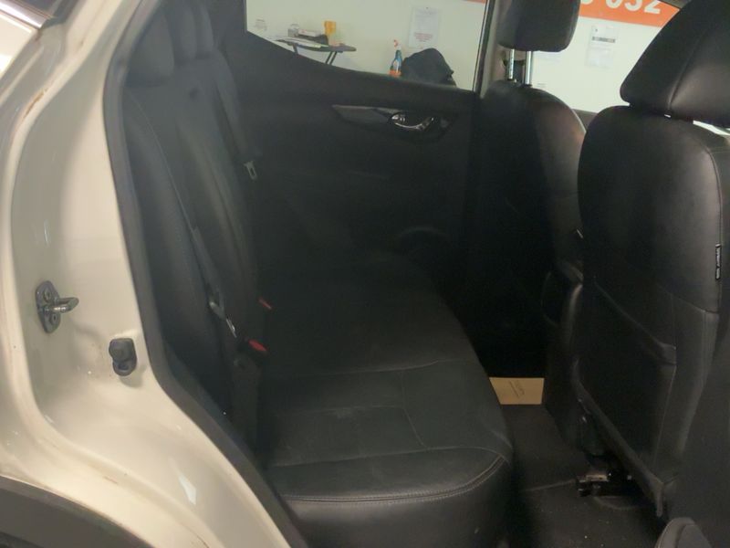 Nissan Qashqai 1.6 dCi Tekna 2016 – снимка 19
