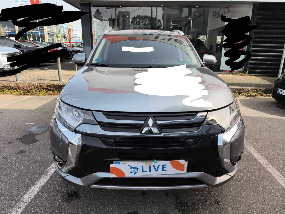 Mitsubishi Outlander 2017 — photo 8