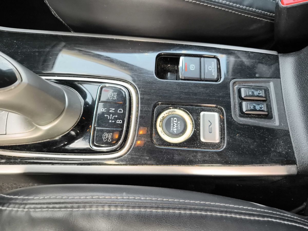 Mitsubishi Outlander 2017 — photo 26
