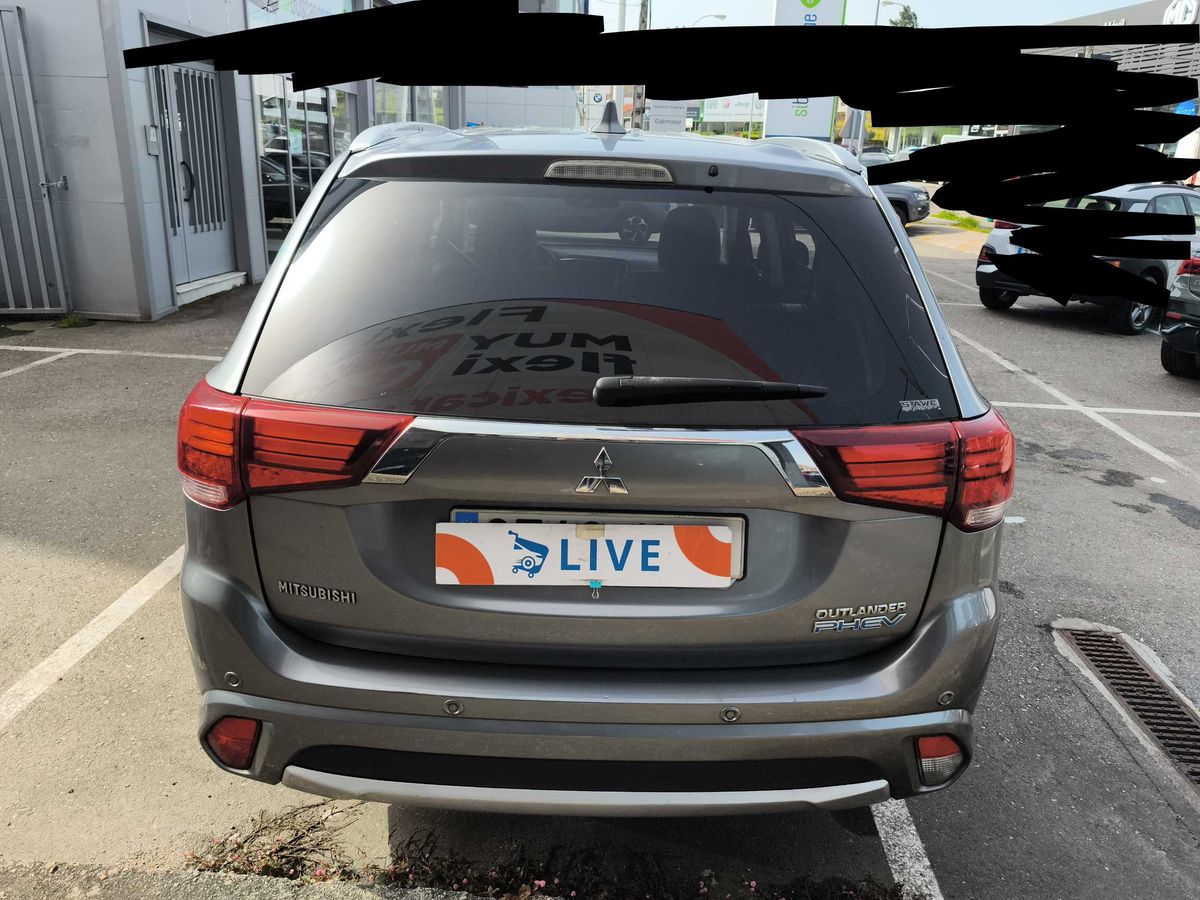 Mitsubishi Outlander 2017 — photo 5